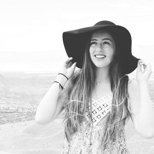 Meet your Posher, Mara